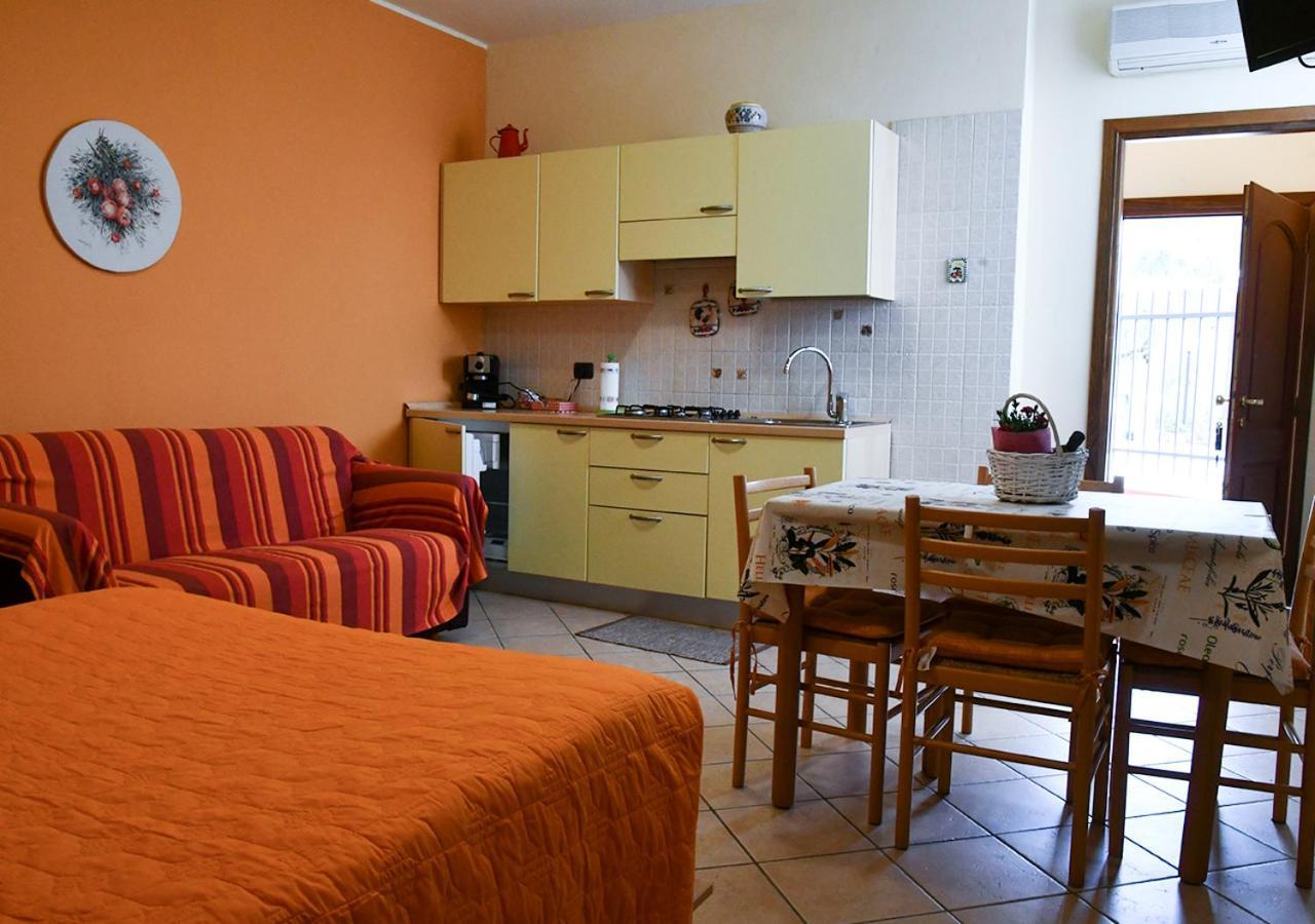 Villa Gli Angeli Agriturismo à Cisano sul Neva Extérieur photo