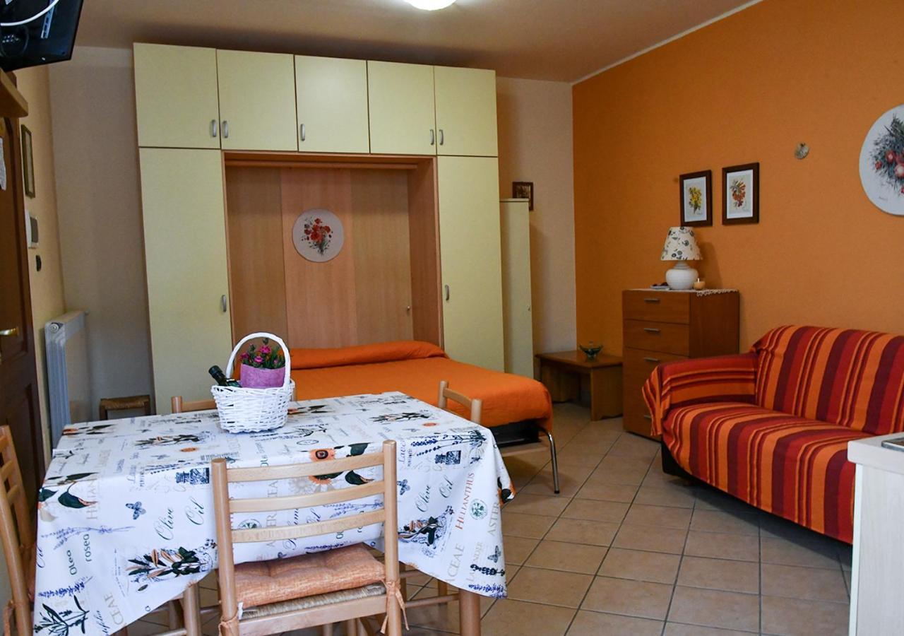 Villa Gli Angeli Agriturismo à Cisano sul Neva Extérieur photo