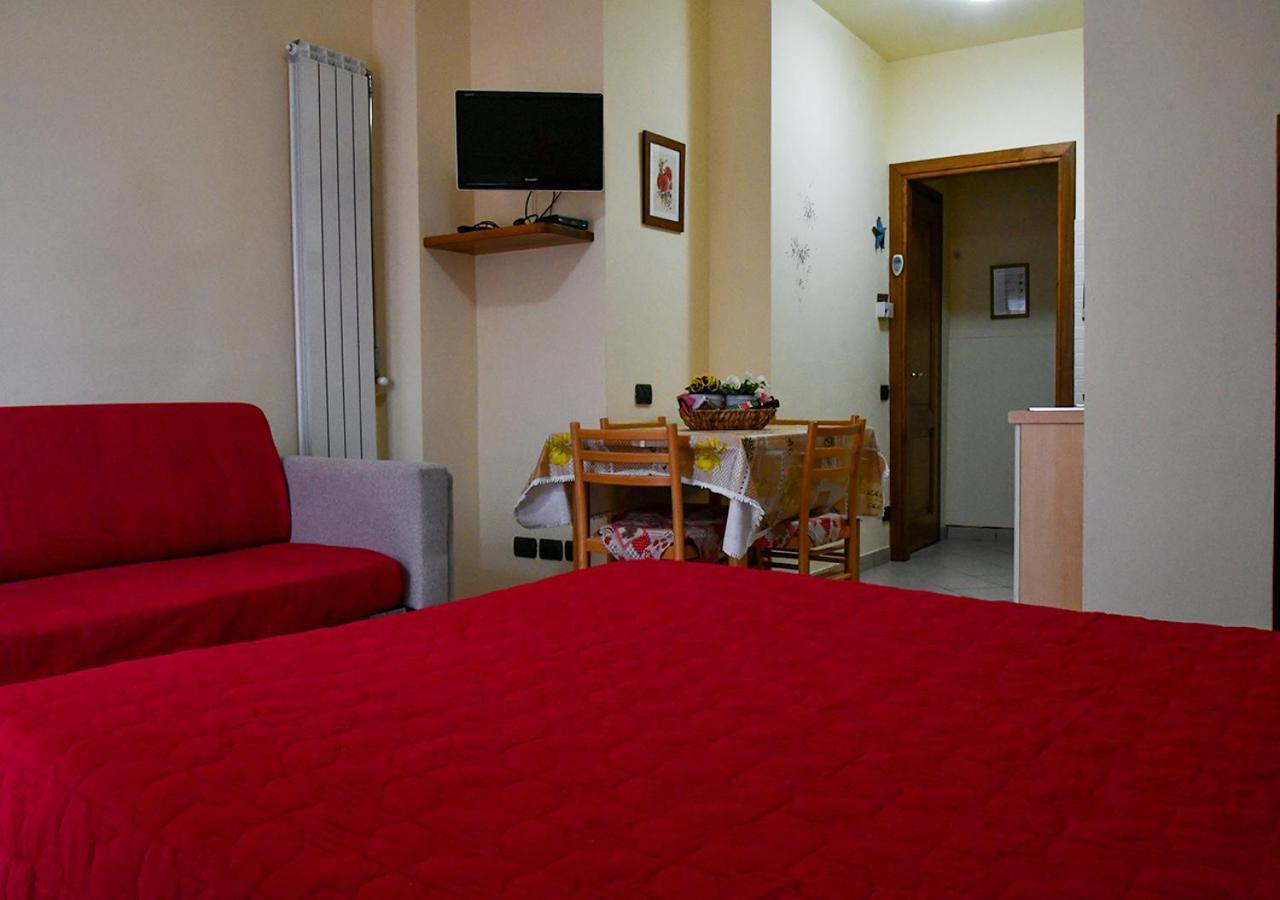 Villa Gli Angeli Agriturismo à Cisano sul Neva Extérieur photo