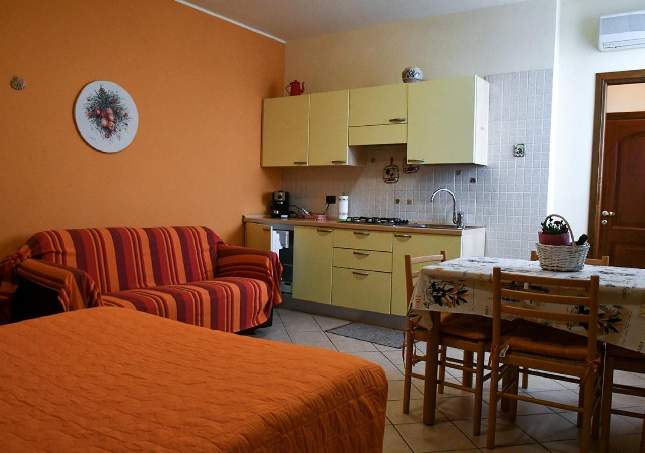 Villa Gli Angeli Agriturismo à Cisano sul Neva Extérieur photo