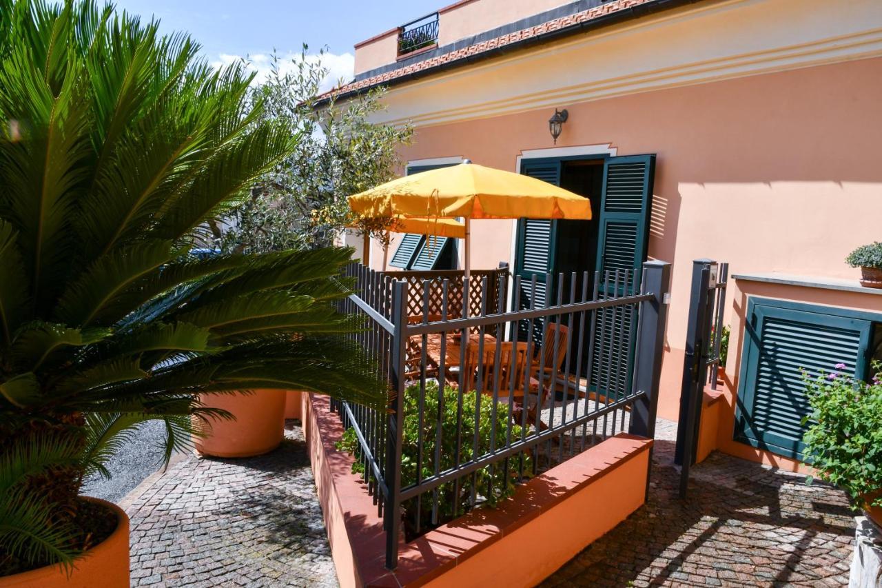 Villa Gli Angeli Agriturismo à Cisano sul Neva Extérieur photo